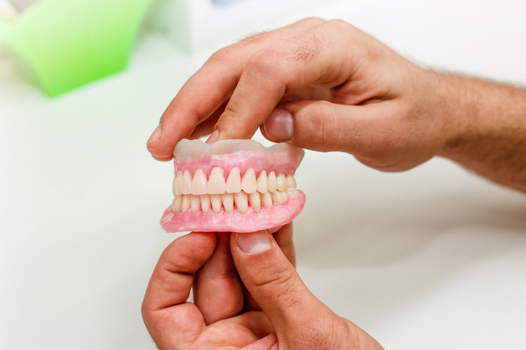 5 Types of Dentures
