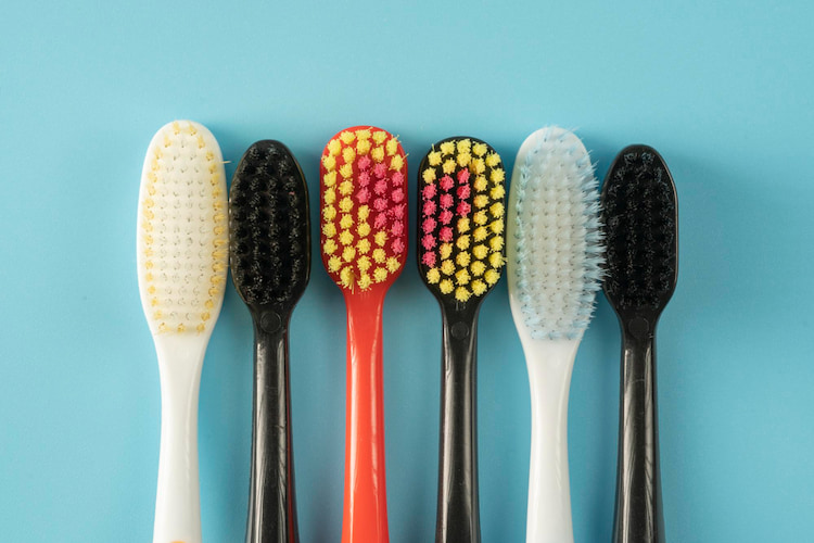 types of toothbrush bristle and their firmness.